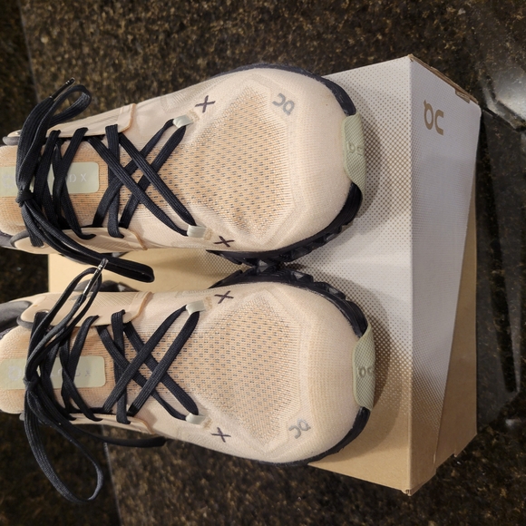 On Running X3 Womans - Fawn/Magenta - Picture 3 of 6